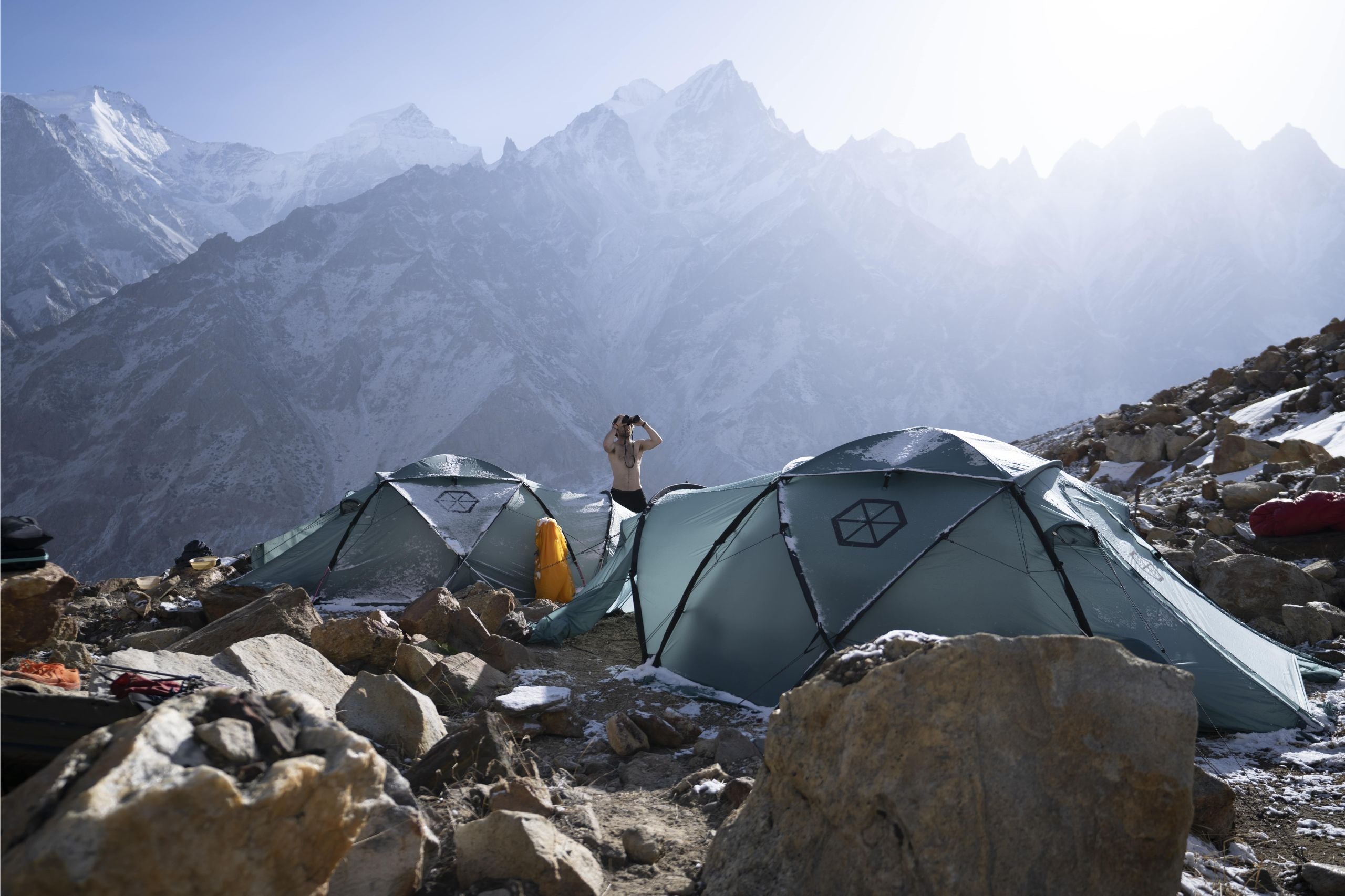 BaseCamp4_DSC0066-canva.jpg